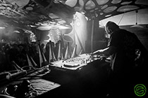 main_backstage_small